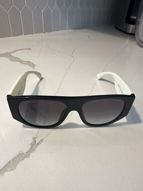 CHANEL Black Front White Temple Sunglasses with Gradient Lenses